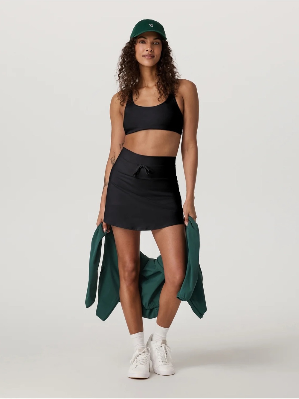 Women's Vuori Daily Skirt 16”- M- NWT